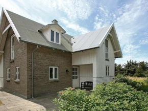 Delicate Holiday Home in Harbo re near Sea